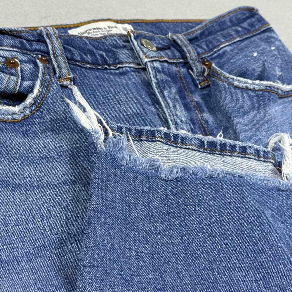 Abercrombie & Fitch Curve Love Ultra High Rise Ankle Straight Distressed Jeans
